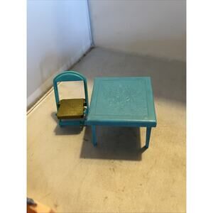 Vintage dollhouse Renwal folding card table & 1 chair BLUE/Turquoise GOLD